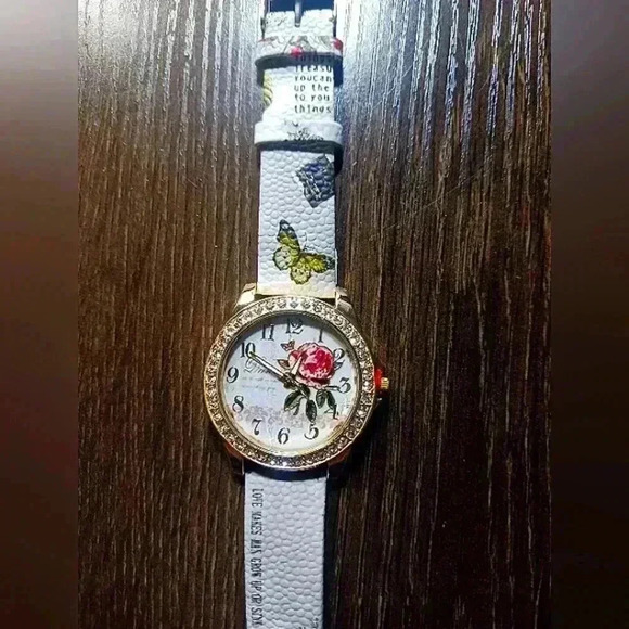 Rhinestone rose watch - Picture 1 of 6